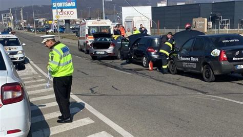 Argeș Accident cu două mașini Un bărbat este dus la spital epitesti