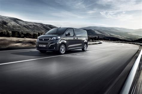 Peugeot anuncia o e Traveller totalmente eléctrico