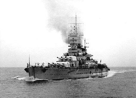 RMN Italian Littorio Class Battleship Vittorio Veneto During WWII L