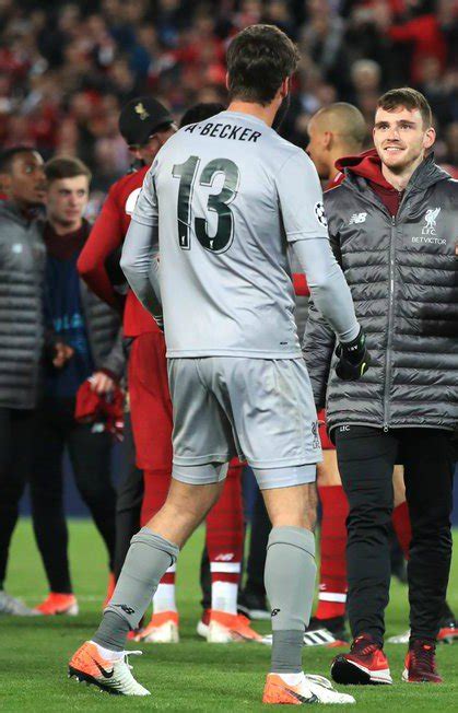 Clash Averted Alisson Wears One Off Goalkeeper Kit In Great Comeback