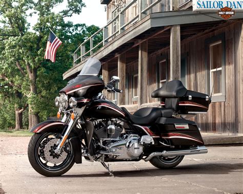 Harley Davidson Flhtcu Ultra Classic Electra Glide Review