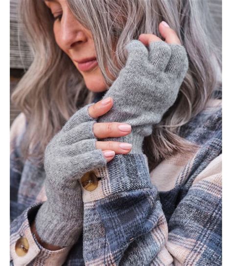 Grey Marl Womens Lambswool Fingerless Gloves Woolovers Uk