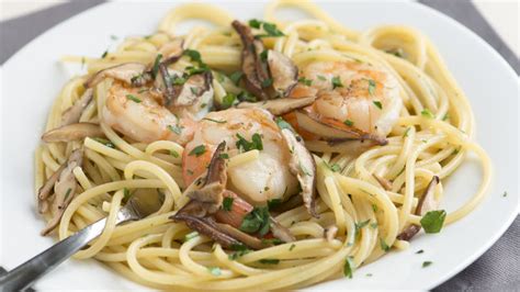 Shrimp And Pasta With Mushrooms Recipe