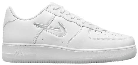 Giày Nike Air Force 1 Low 07 Retro Triple White Fn5924 100