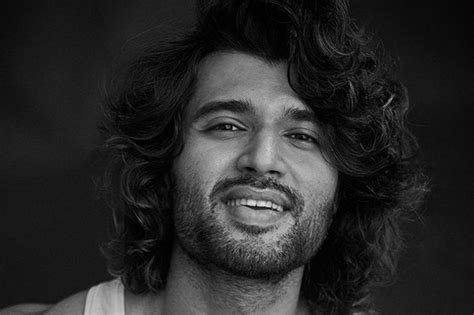 Vijay Deverakonda Flaunts Rugged Look In Liger Poster