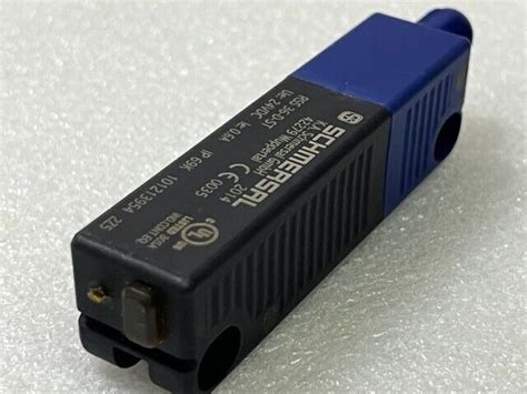 Schmersal Rss D St Vdc Ip Non Contact Electronic Safety Sensor