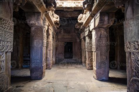 Intricately carved pillars of temple in Pattadakal, Karnataka, India ...