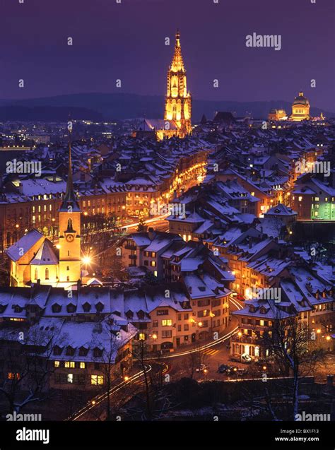 Town City Bern Berne old town at night night winter snow Christmas ...