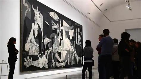 Se presenta en el Reina Sofía la exposición por los 80 años del