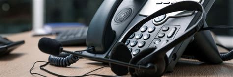 VoIP Softphones Vs Hardphones Guide To VoIP Phone Systems