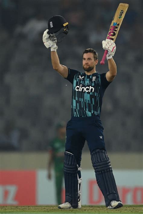 Dawid Malan celebrates his century | ESPNcricinfo.com