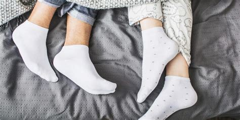 Sleeping With Socks On The Pros And Cons Of Wearing Socks To Sleep