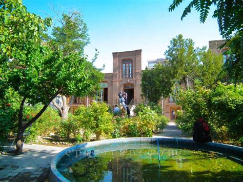 The House Of Parvin Etesami - Epiciran