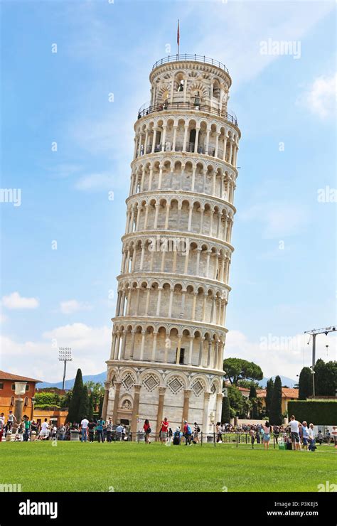 Den Schiefen Turm Von Pisa Italien Ber Hmte Italienische Wahrzeichen