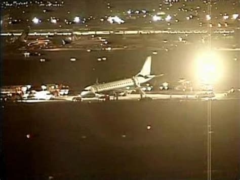 Plane Makes Emergency Landing At Newark Airport Americas Chinadaily Cn