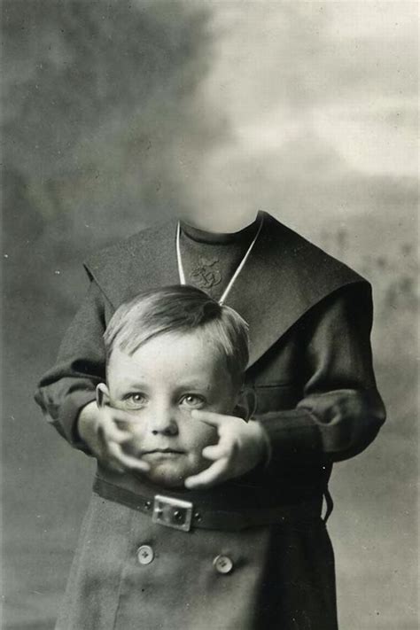 Before The Photoshop Here Are 20 Creepy Headless Portraits From The Victorian Era ~ Vintage