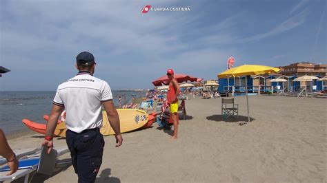 Operazione Spiagge Sicure Della Guardia Costiera Youtube