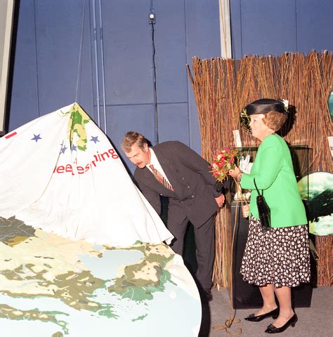 D Koningin Beatrix In Het Natuurmuseum Brabant Toen Nog