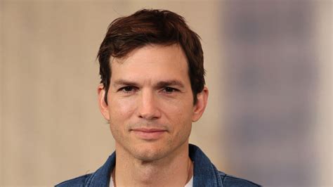 Ashton Kutcher Talks Returning To ‘that ‘90s Show For Season 2 Us Weekly