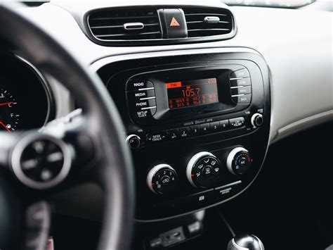 Que faire pour retrouver votre code dautoradio Renault Auto légende