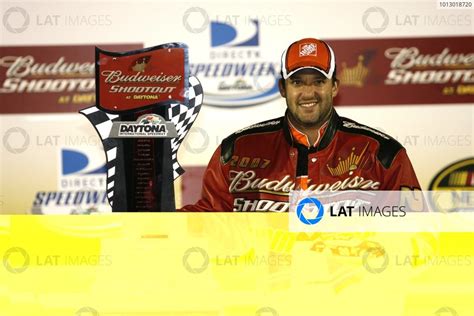 9 10 February 2007 Daytona Beach Florida USA Tony Stewart Wins Bud