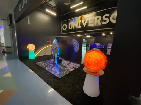 AToupeira Internacional Shopping recebe exposição O Universo