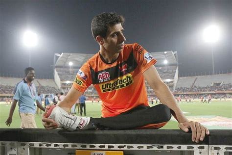 Nehra ruled out of IPL - Rediff Cricket