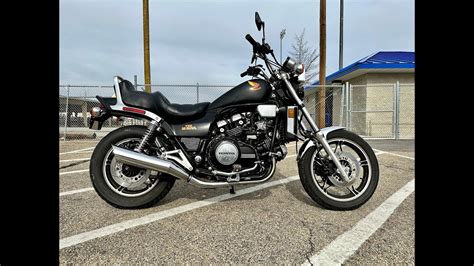 Honda Magna V