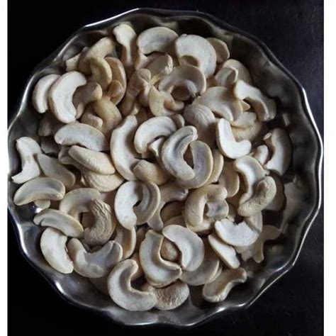 W320 Split Cashew Nuts Packing Size 25 Kg And 50 Kg At Rs 700