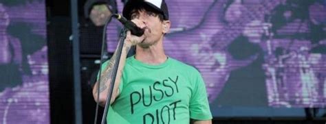 Дайджест RHCP поддержали Pussy Riot Роджер Уотерс назван самым успешным гастролером полугодия