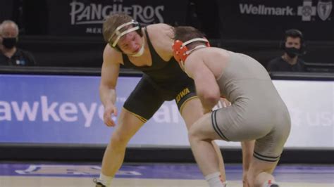 Illini Wrestling Zac Braunagel Win Vs Iowa Youtube