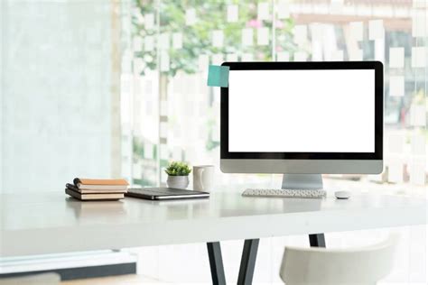 4 Simple Steps To Clean A Monitor Screen - Sparkling and Beyond