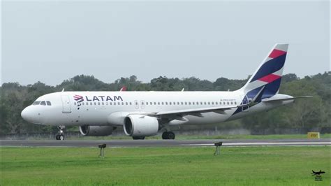 Pouso E Decolagem Em Joinville Airbus A320 Neo Latam Pr Xbd 29102022 Youtube