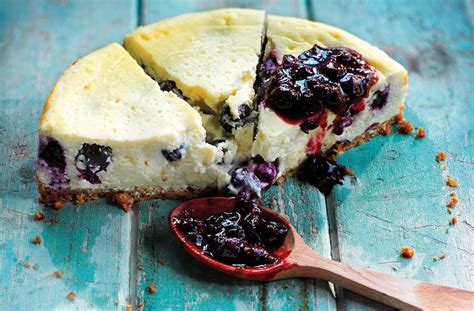 Baked blueberry cheesecake Recipes | GoodtoKnow