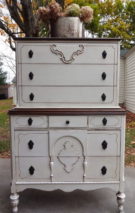 {createinspire}: Antique Chest of Drawers