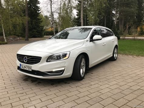 Volvo V60 D6 AWD Summum Plug In Hybrid Aut Farmari 2014 Vaihtoauto