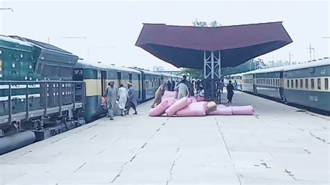 Welcome Arrival Of Up Karakoram Express At Fsd Railway Station