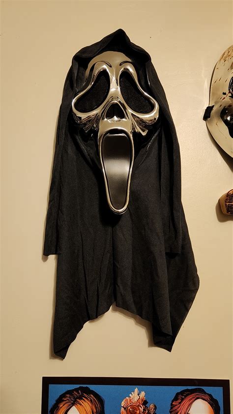 What's the best way to display your scream masks? : r/Scream