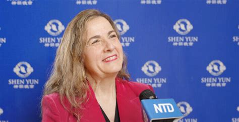 La directrice du théâtre déclare que Shen Yun offre une expérience