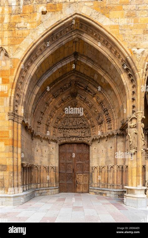 Portale Nord Di Santa Mar A De Regla La Cattedrale Di Santa Mar A De