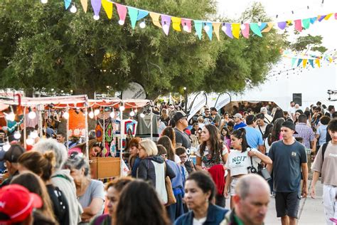 PUERTO MADRYN VIVIÓ UN FIN DE SEMANA LARGO DE PASCUAS DE OTRO PLANETA