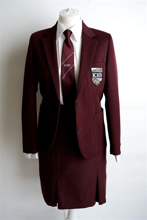 Kilkeel High School Girls Fitted Maroon Blazer – Holmes Uniform