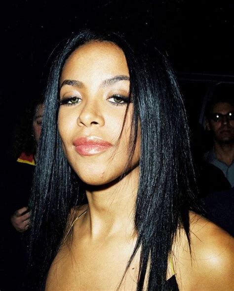 Pin By ️zizza ️ On ️aaliyah ️ Aaliyah Hair Aaliyah Aaliyah Haughton