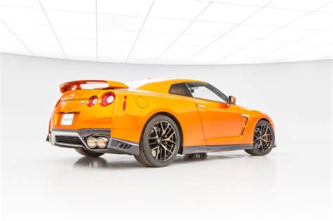 2017 Nissan Gt R The Refreshed R355 Debuts In New York