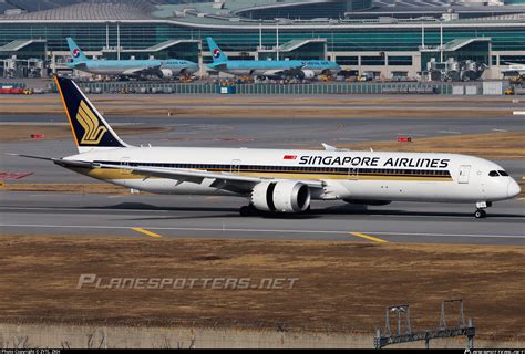 9V SCI Singapore Airlines Boeing 787 10 Dreamliner Photo By ZYTL ZKH