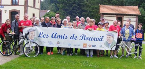 Les Amis De Bourvil Un Rallye Vélo Bien Arrosé Pour Les Amis De Bourvil