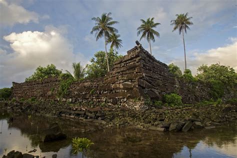 federated states  micronesia travel guide