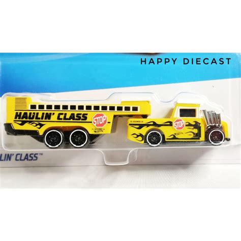 Hot Wheels Haulin Class School Bus Truck Star Track Mattel Lorry