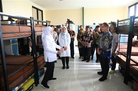 Gubernur Khofifah Resmikan Asrama Sma Taruna Bhayangkara Banyuwangi