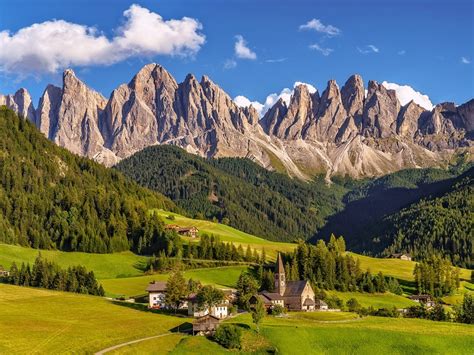 Papéis de Parede Itália Tirol do Sul Dolomitas vila grama